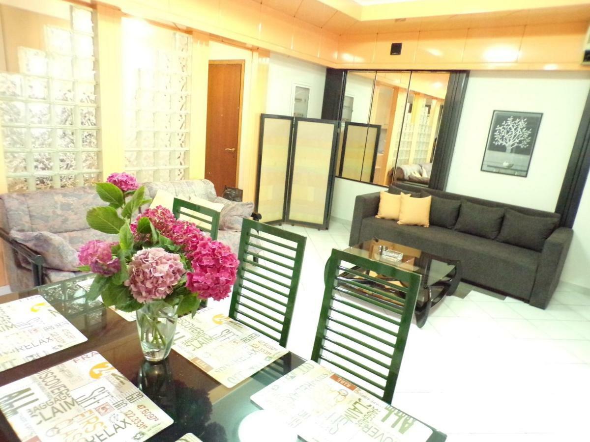 Christine'S Downtown Suites Kavala Exterior photo