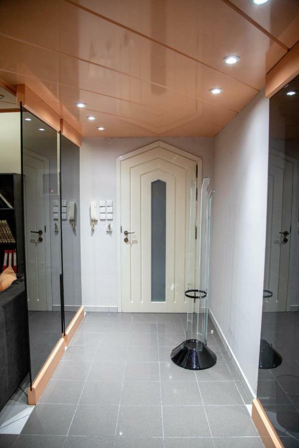 Christine'S Downtown Suites Kavala Exterior photo