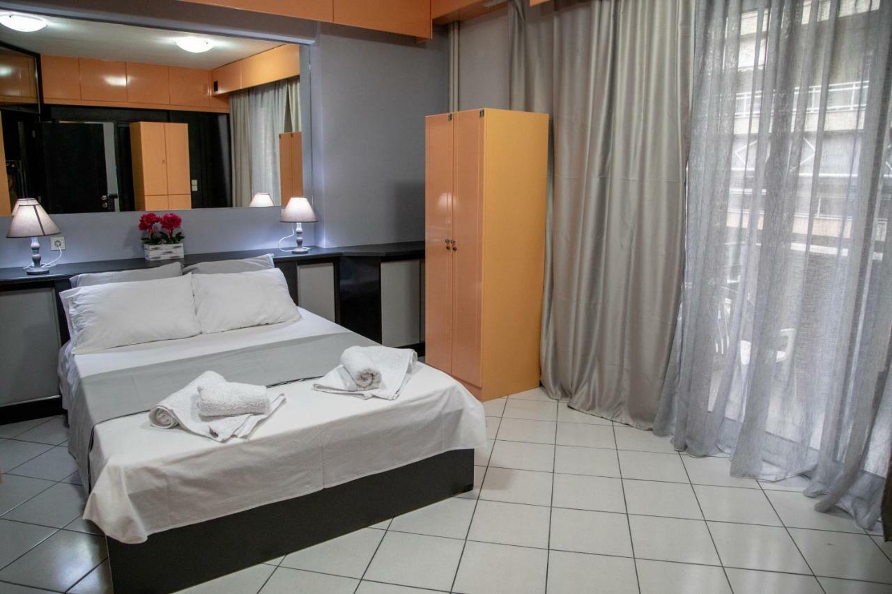 Christine'S Downtown Suites Kavala Exterior photo