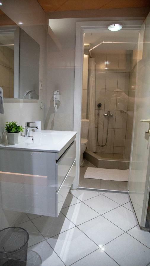 Christine'S Downtown Suites Kavala Exterior photo